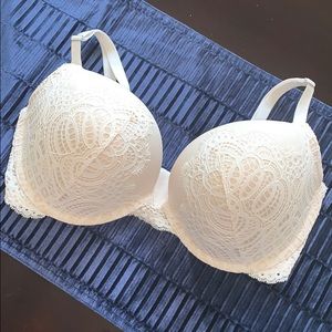 Victoria’s Secret Dream Angels Push Up Bra